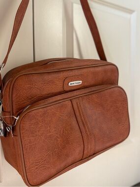 Vintage Cognac Crossbody Travel Bag Large Flight Bag Lock Key